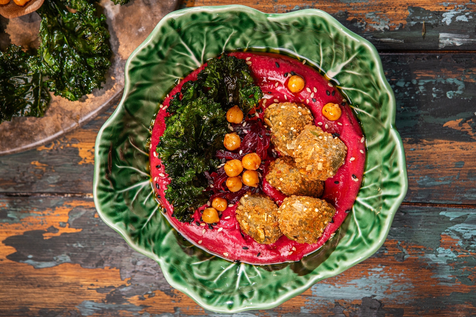 hummus_cu_sfecla_si_falafel