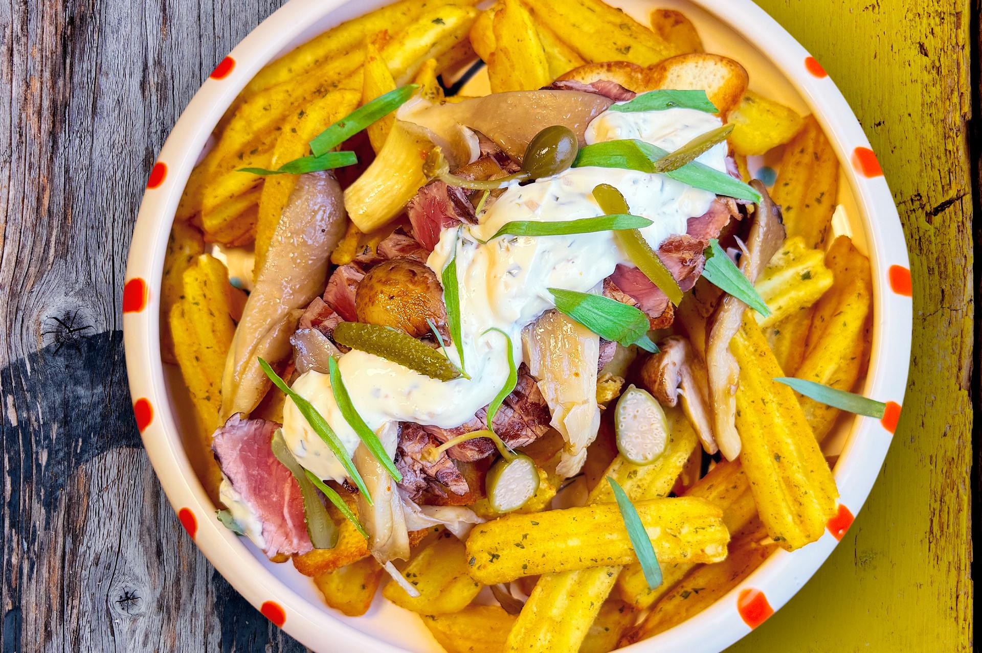 loaded_fries_bistro_frantuzesc