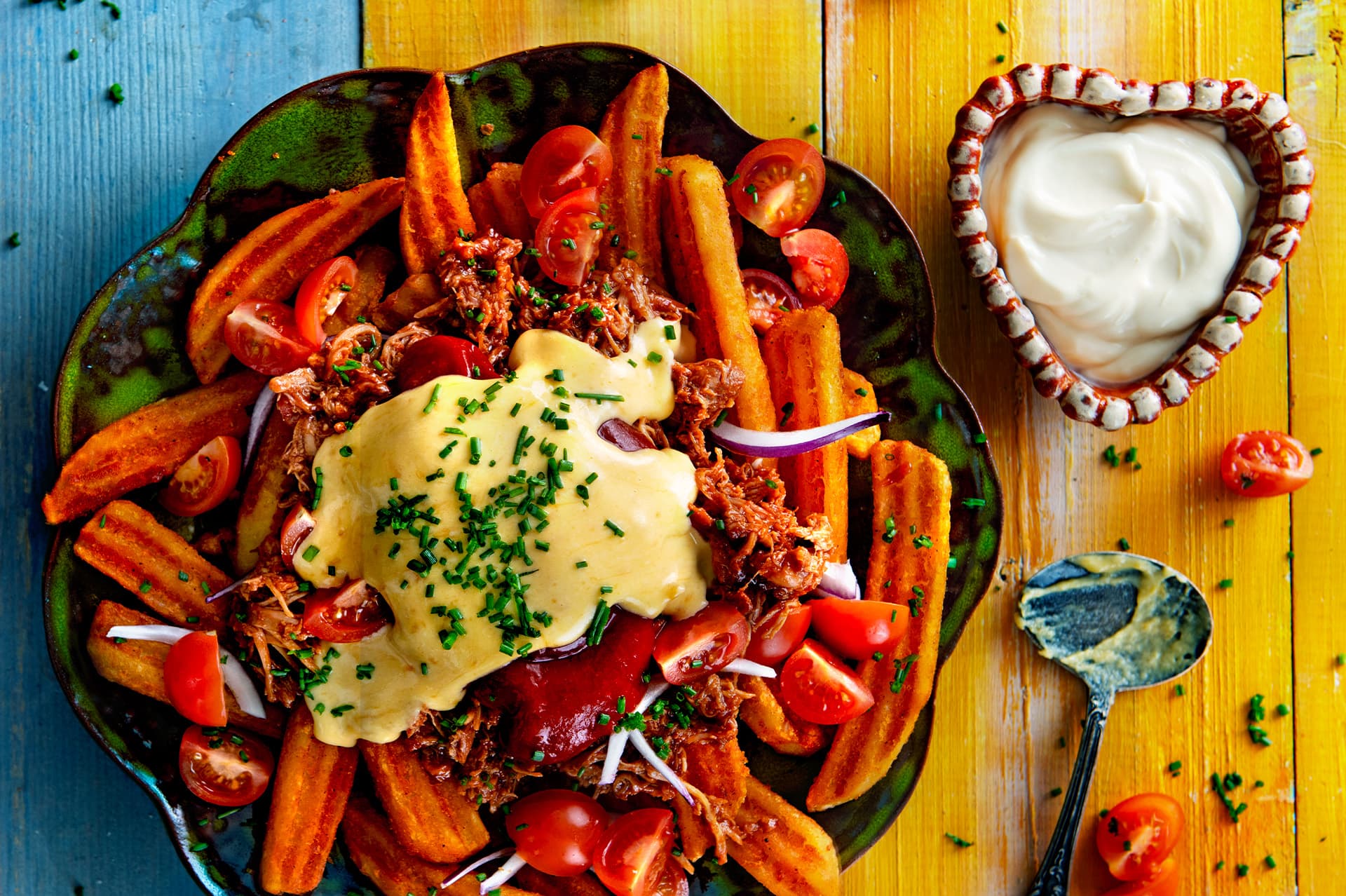 loaded-fries-cu-pui-barbecue