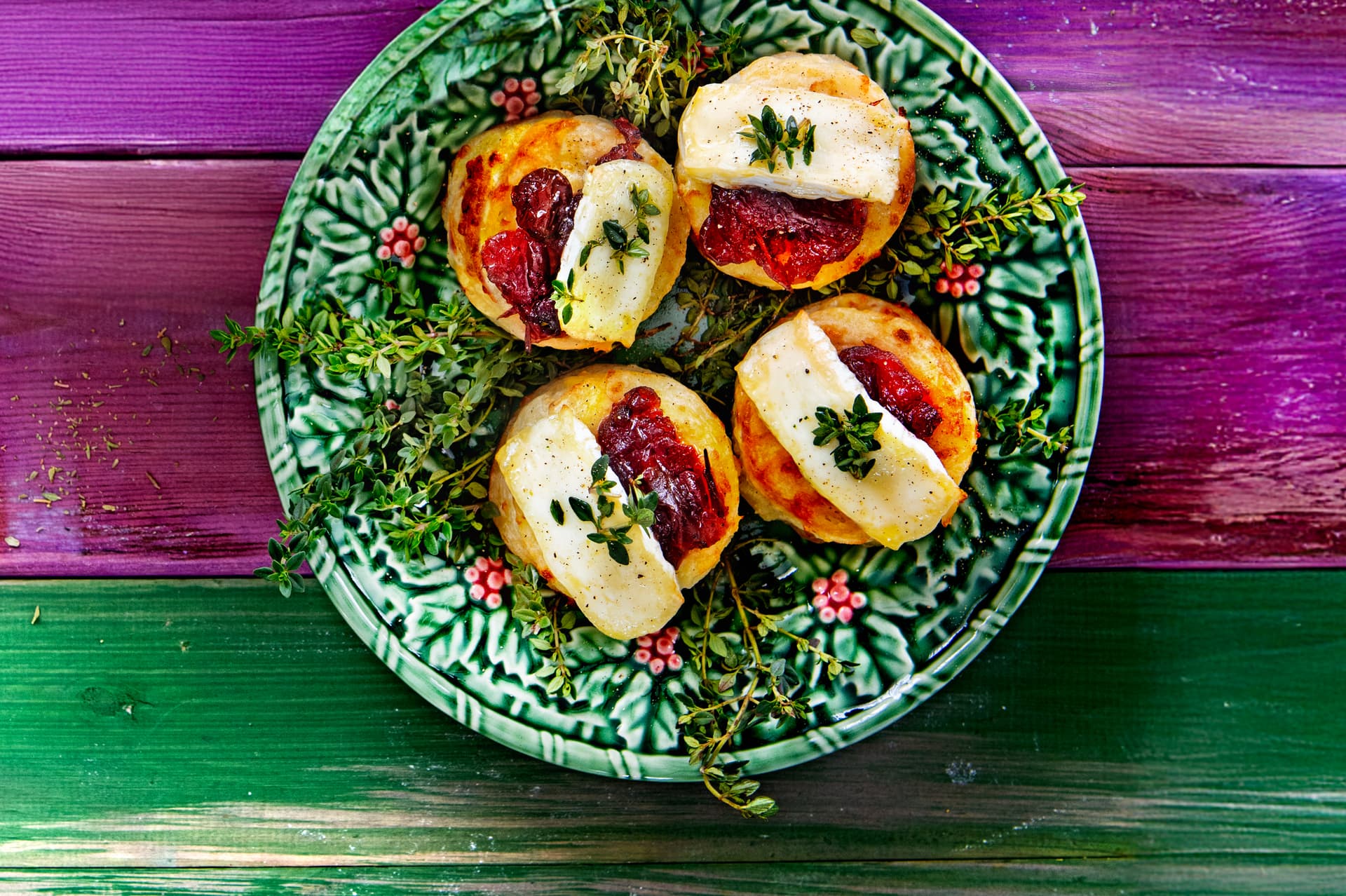 cartofi gratinați cu merișoare și brie