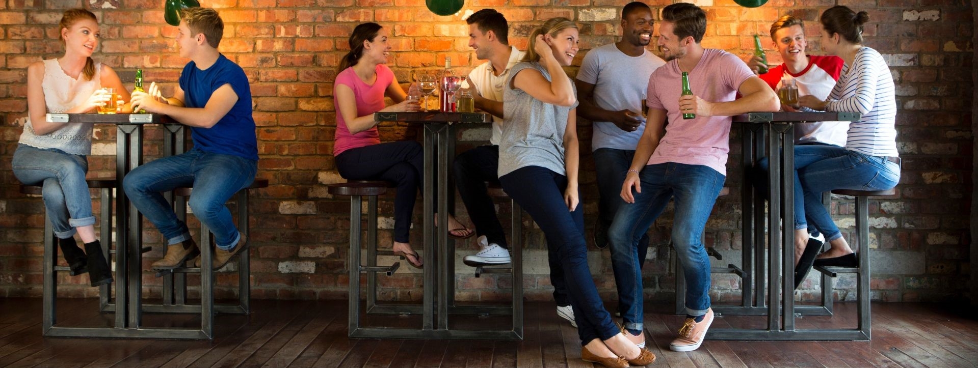  Cum poți face ca masa să fie o experiență de socializare excelentă pentru clienții tăi?