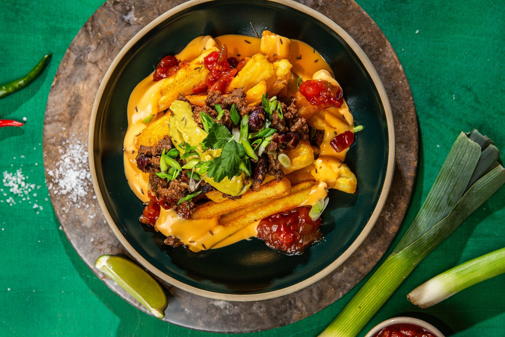 chili_con_carne_cu_cartofi_ondulati