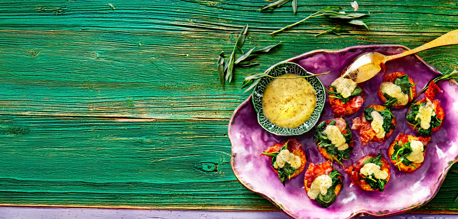 rösti cu spanac, bacon și sos bearnaise