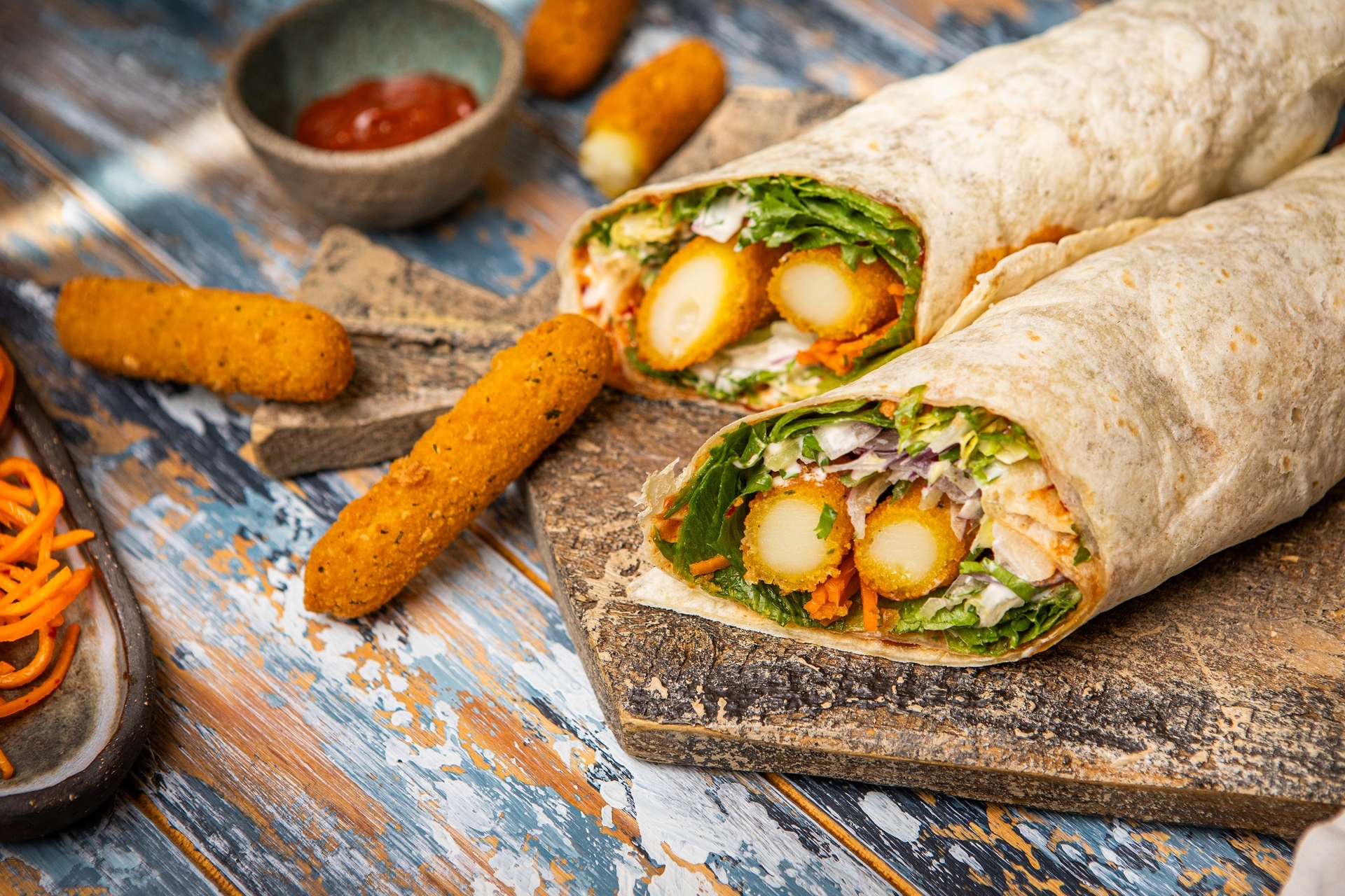 rulouri_coreene_in_tortilla_cu_mozzarella_sticks - Rețete Aviko Foodservice
